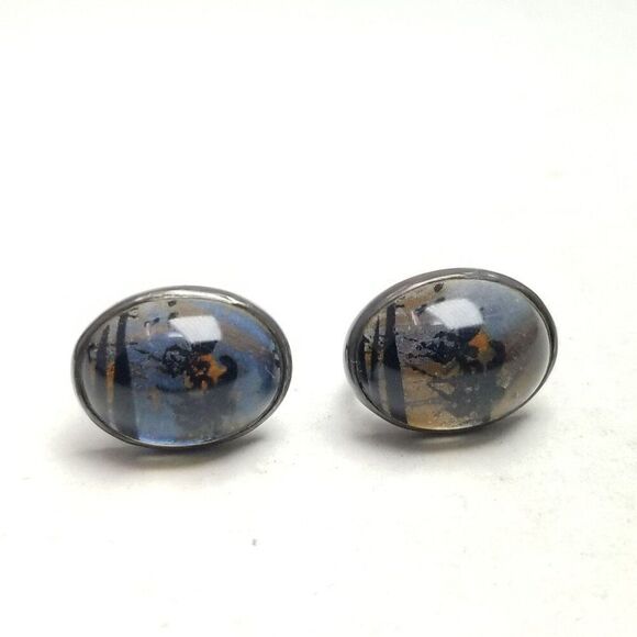 Vintage Butterfly Wing Palm Tree Design Oval Cabochon ClipOn Screw Back Earrings - Picture 6 of 7